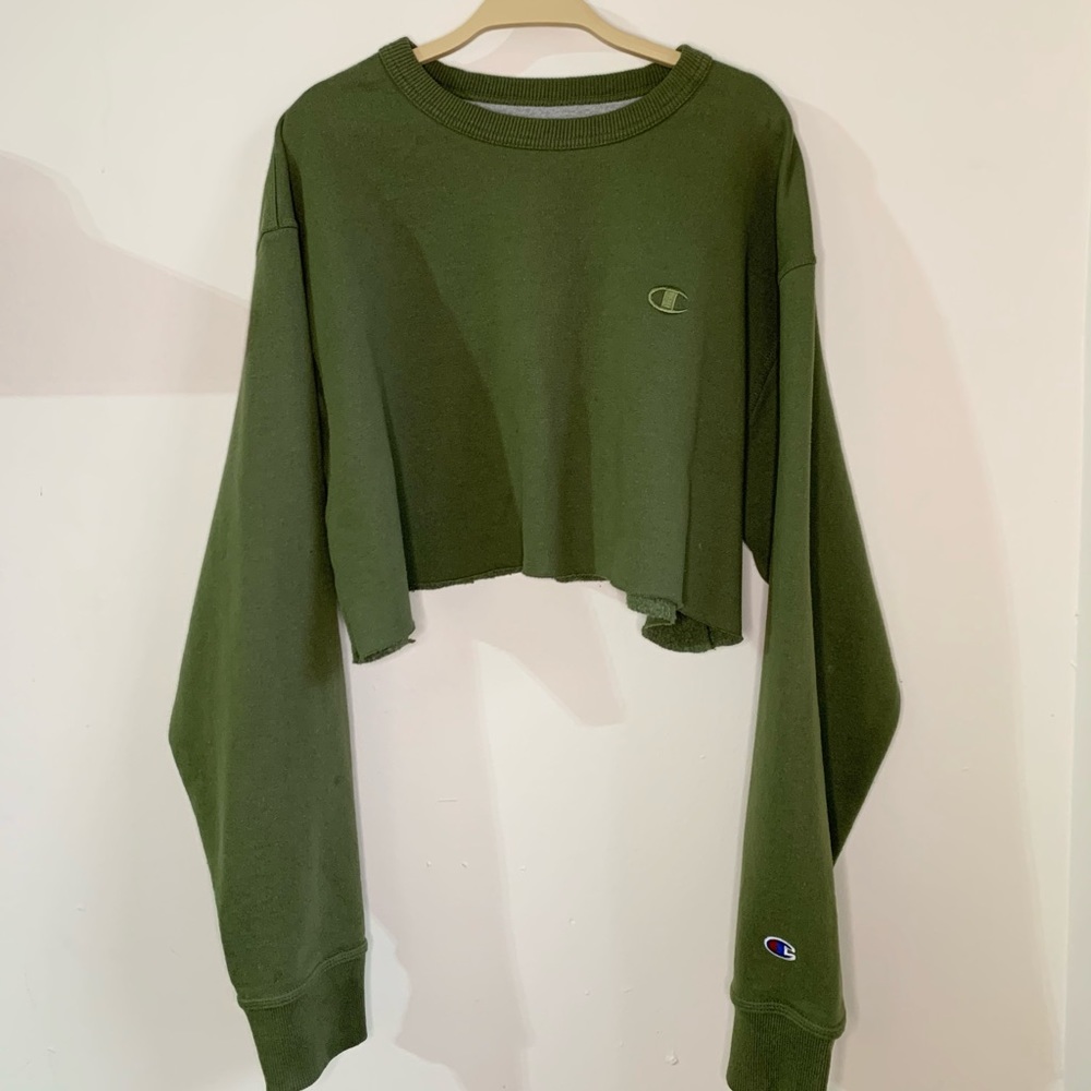 Green Champion crop crewneck